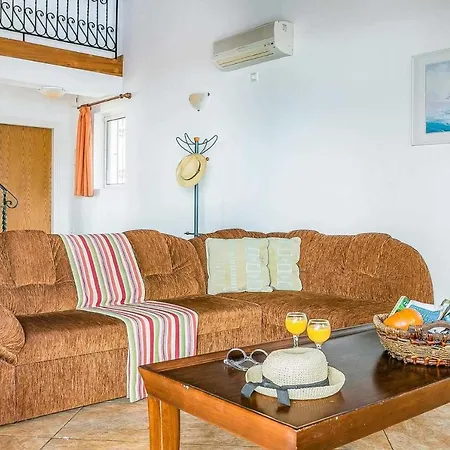Villa Adriani Nydri (Lefkada)